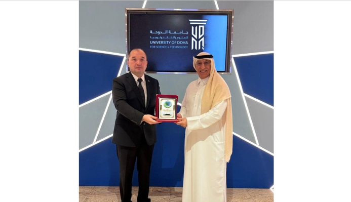  The Turkmen Ambassador met with the President of Qatar University of Doha for Science and Technology