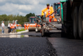 Kazakhstan reconstructs highway to Turkmenistan border