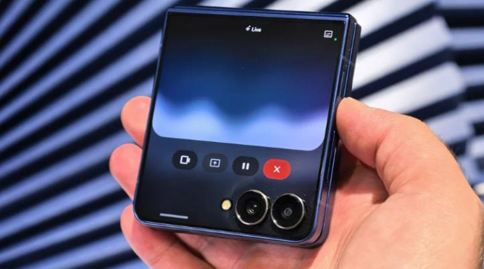  Samsung обновила Galaxy AI: новые функции для смартфонов Galaxy Z и S серий