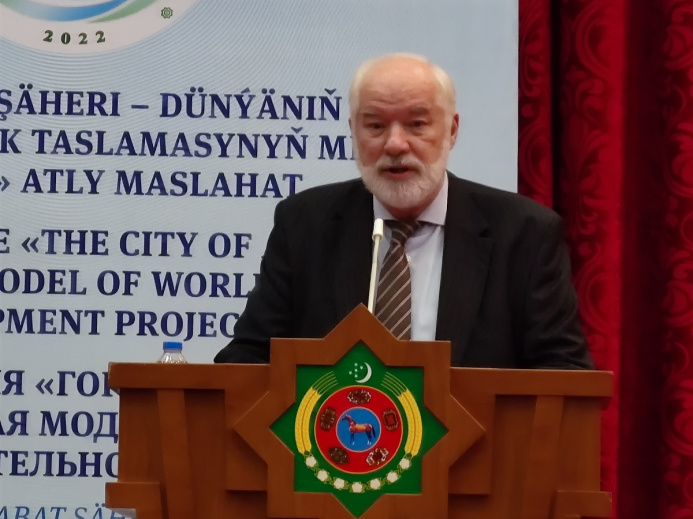  Говорят дипломаты: город Аркадаг – символ грандиозных планов Туркменистана