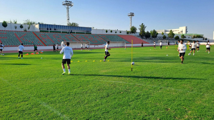  The national football team of Turkmenistan began preparations for friendly matches