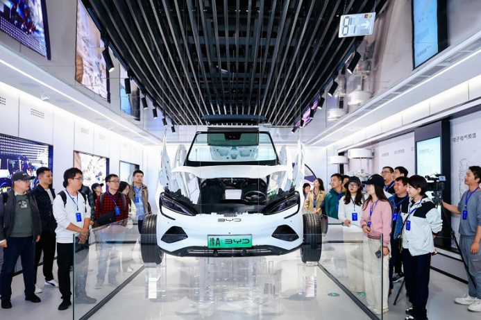  China has opened the first museum dedicated to electric vehicles and hybrids