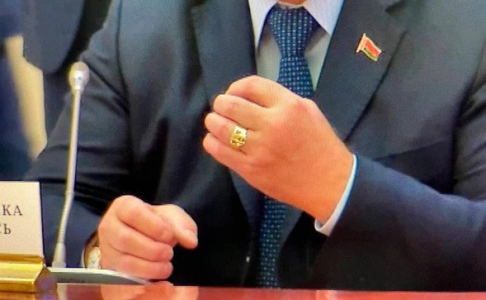  The leaders of the CIS countries received rings with the symbols of the CIS as a gift for the New Year