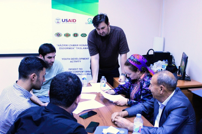  USAID YDA and the School of Entrepreneurs Enhance Entrepreneurship  Education in Turkmenistan