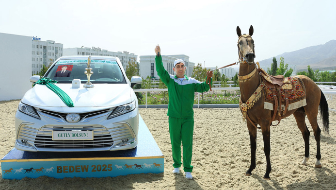  The most beautiful horse of the year was chosen in Turkmenistan