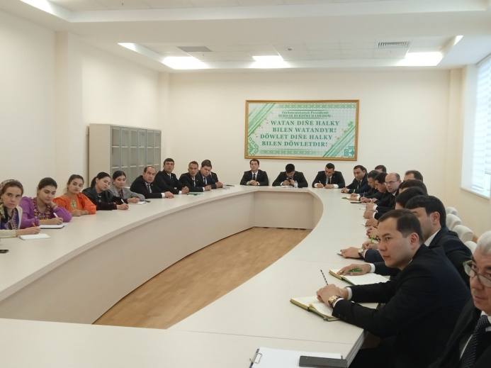  Students of the State Academy of Turkmenistan completed an online course on human resource management