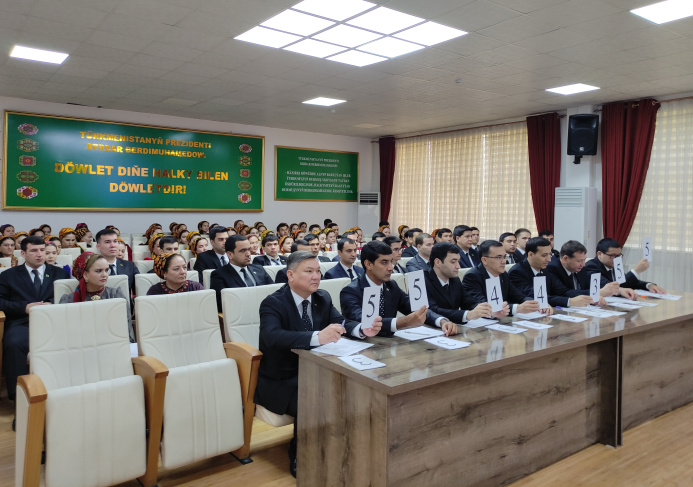  Aragatnaşykçy ýaşlaryň arasynda «Öz hünäriniň ussady» atly bäsleşik geçirildi