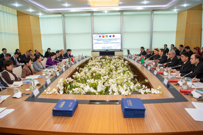  A working meeting on the establishment of Lu Ban Workshop was held at the International Oil and Gas University