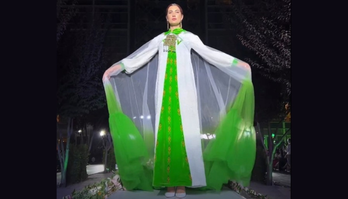  Туркменские модельеры участвуют в Tajikistan Fashion Week