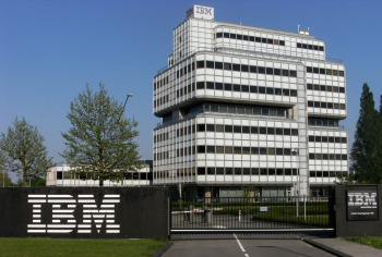 «IBM» 100 ýaşyny doldurdy: meşhur kompýuter kompaniýasynyň