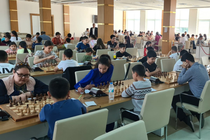  The largest tournament in the history of Turkmen chess started in Ashgabat