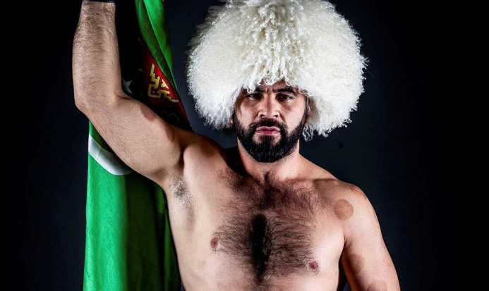  Dovletjan Yagshimuradov improved his position in the updated Bellator rating