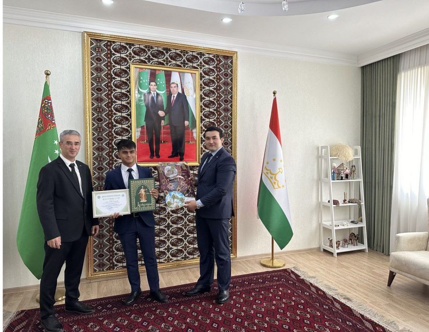 Embassy of Turkmenistan in Tajikistan (3).jpg