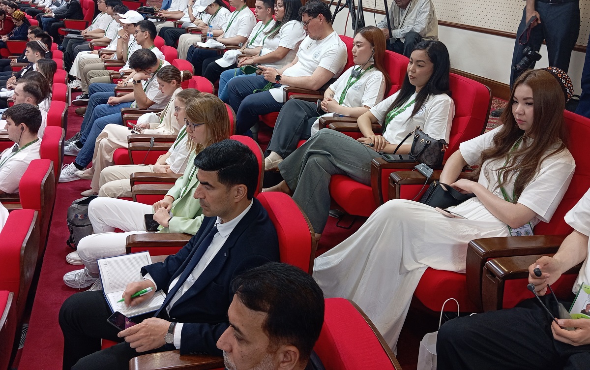 ashgabat-seminar-diplomatov-ca (1).jpg