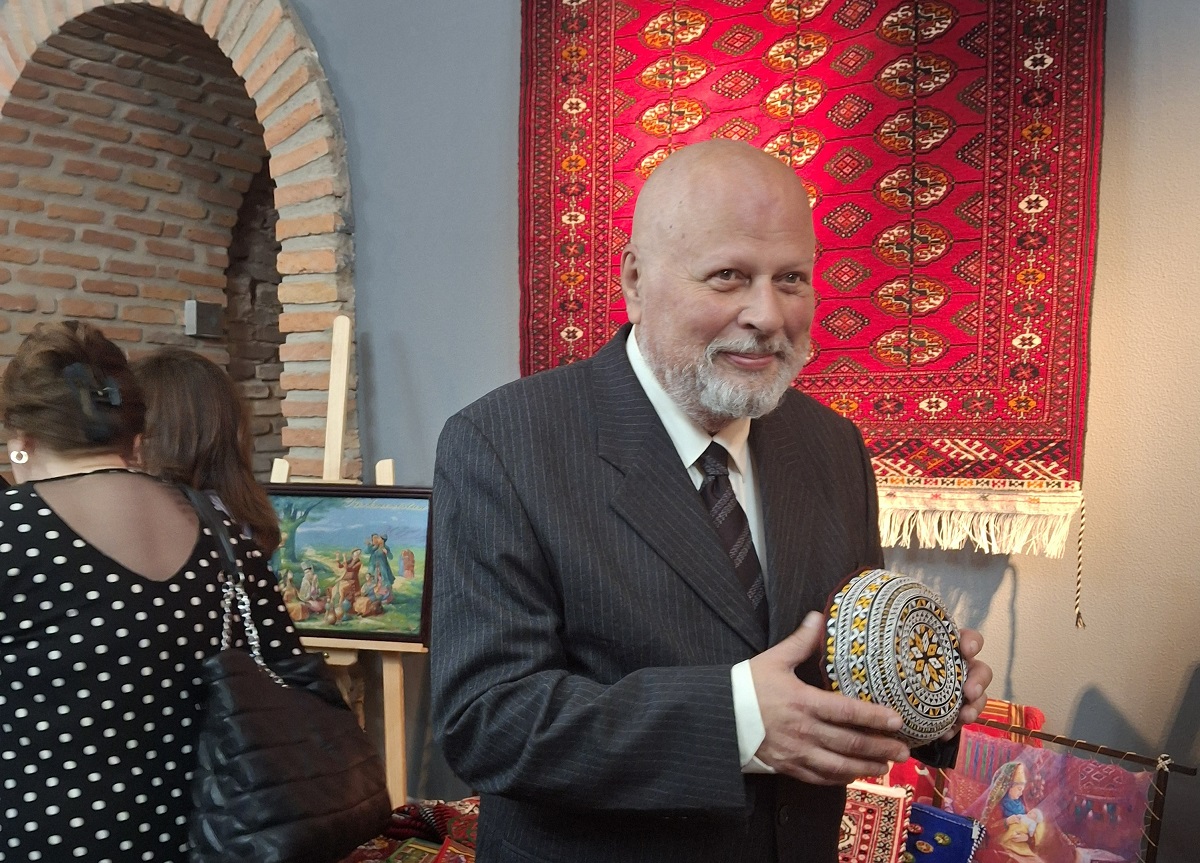 tbilisi-iskusstvo-turkmenskogo-kovrodeliya (16).jpg