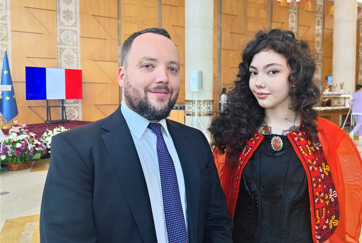 4 ashgabat-14-iyulya-frantsiya-vostok-parizh (112).jpg