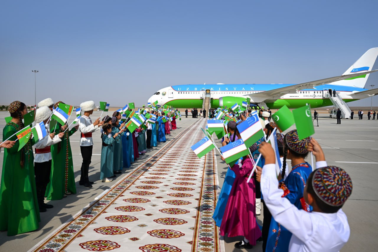 04082025-turkmenistan-uzbekistan-prezident-avaza-lldc3 (1).jpg