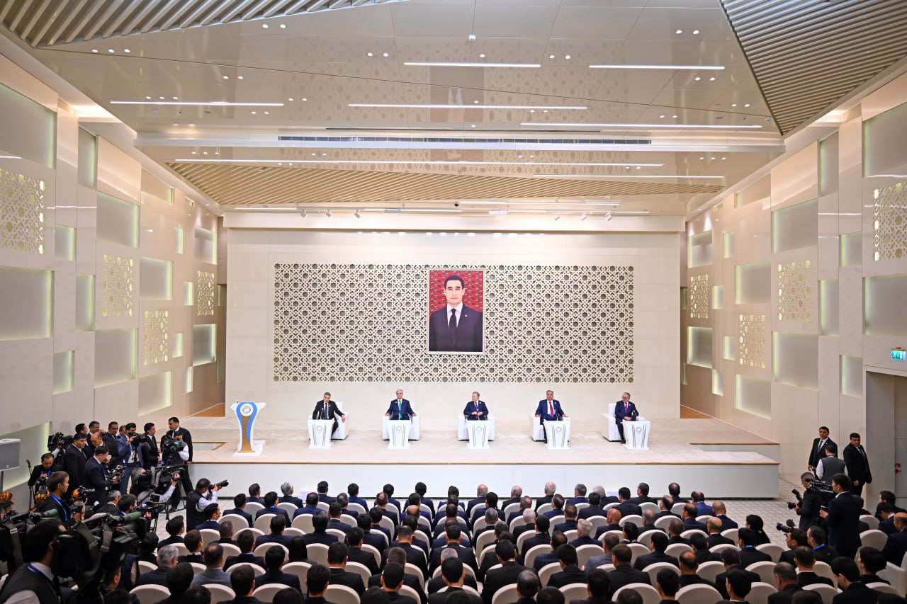 avaza-lidery-centralnoj-azii-podgotovka-sammit-tashkent (2).jpg