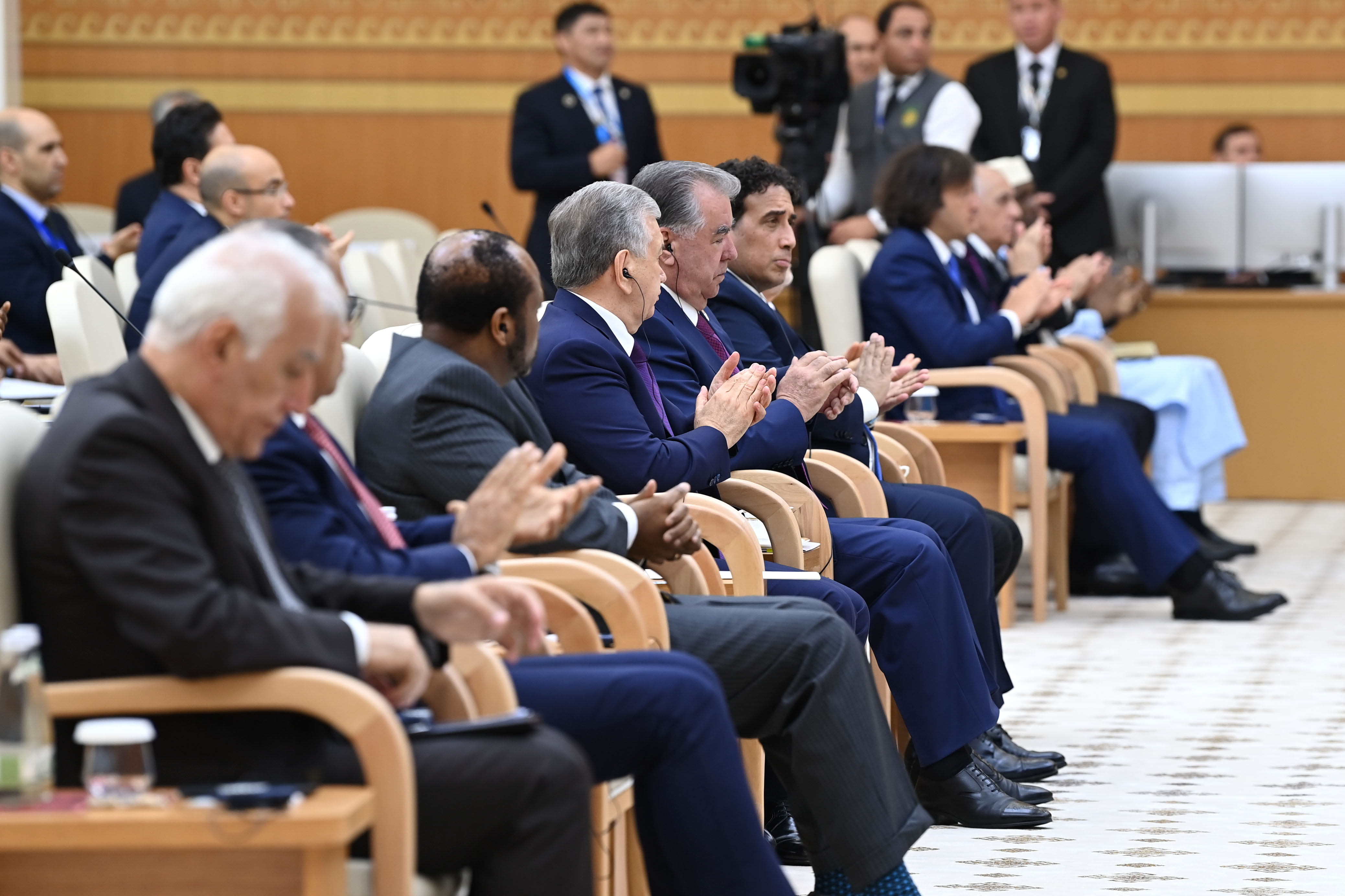 prezident-turkmenistana-initsiativy-oon-lldc-avaza (4).jpg