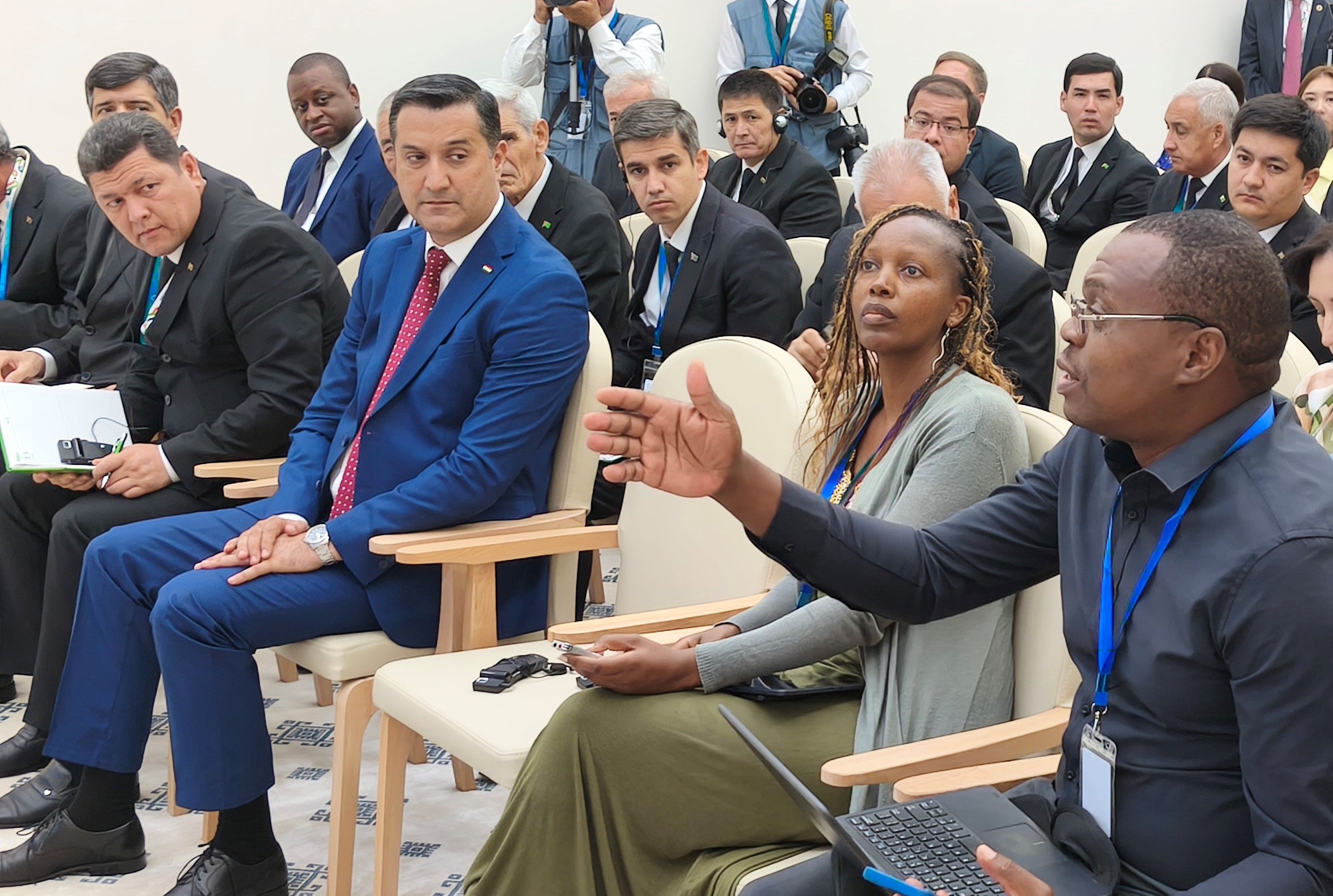 avaza-itogi-konferencii-oon-lldc (2).jpg