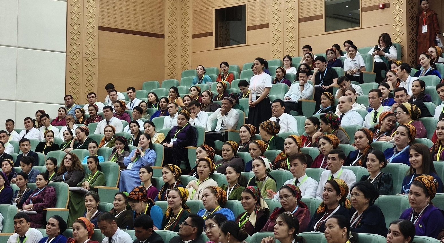 ashhabad-konferenciya-tesol (3).jpg