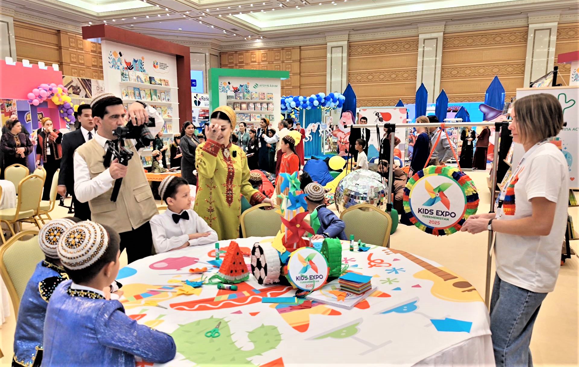 ashhabad-vystavka-yarmarka-kids-expo-otkrytiye (2).jpg