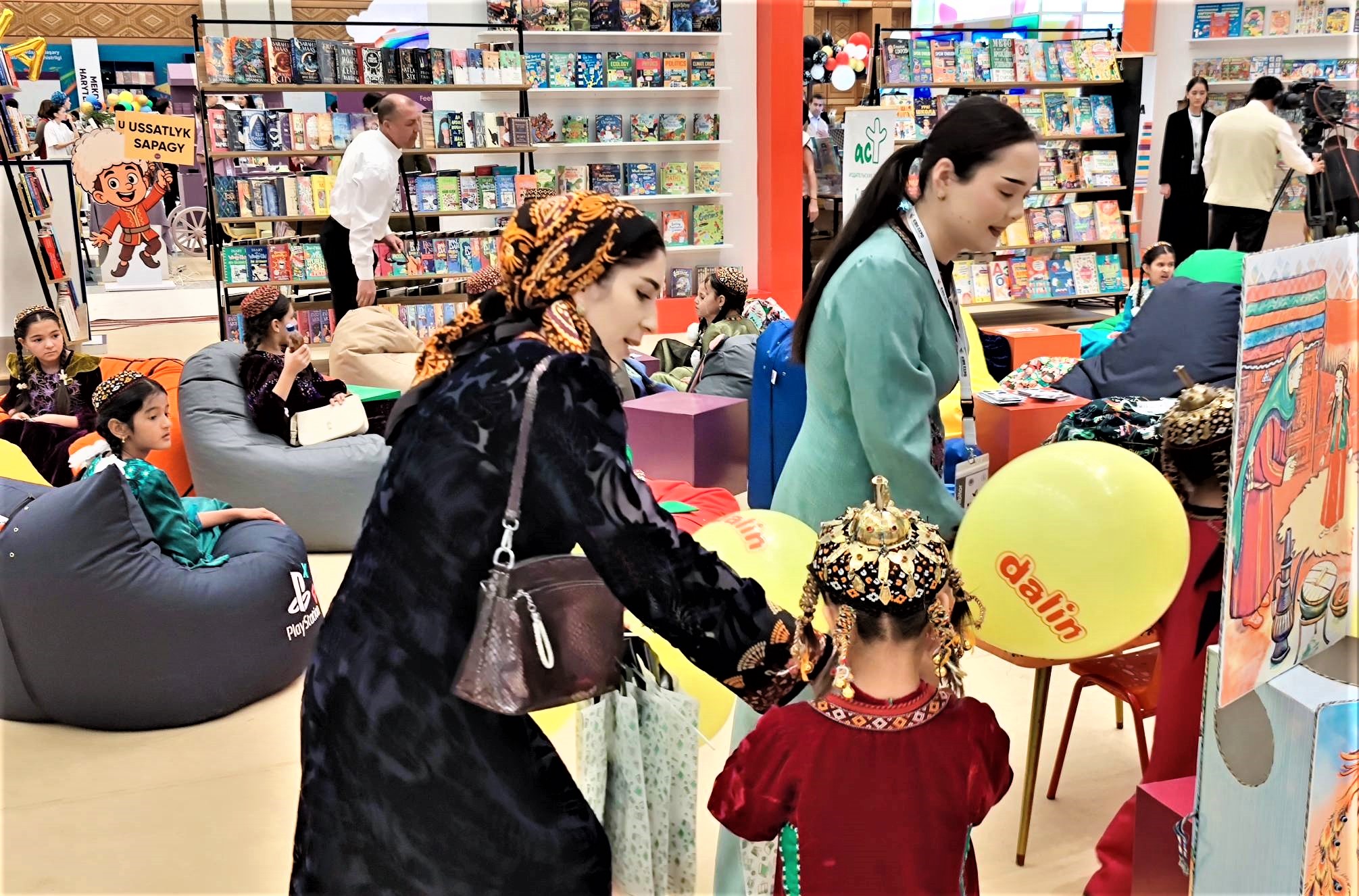ashhabad-vystavka-yarmarka-kids-expo-otkrytiye (13).jpg