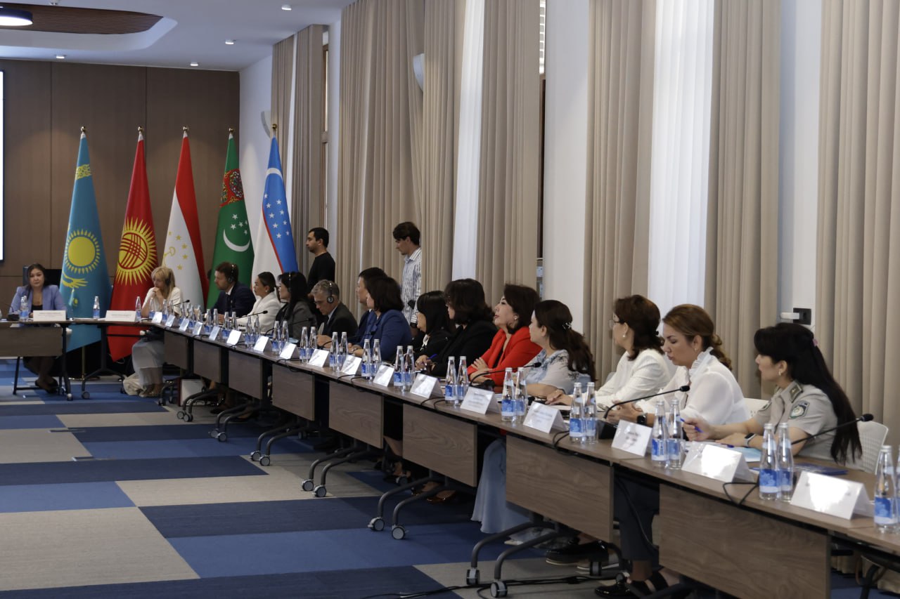 ombudsman-turkmenistana-forum-zashchita-detey-tashkent (4).jpg