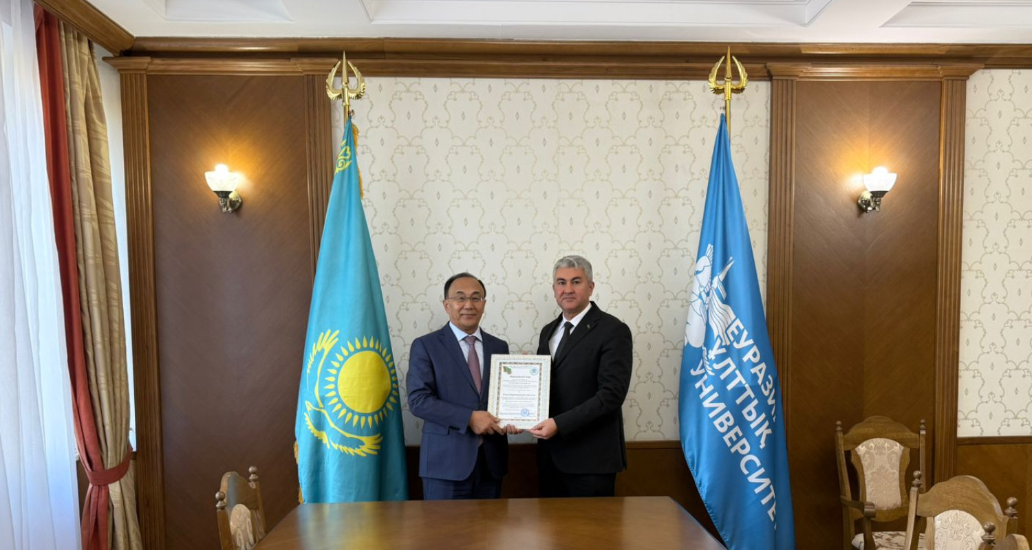turkmenskiye-posly (7).jpg