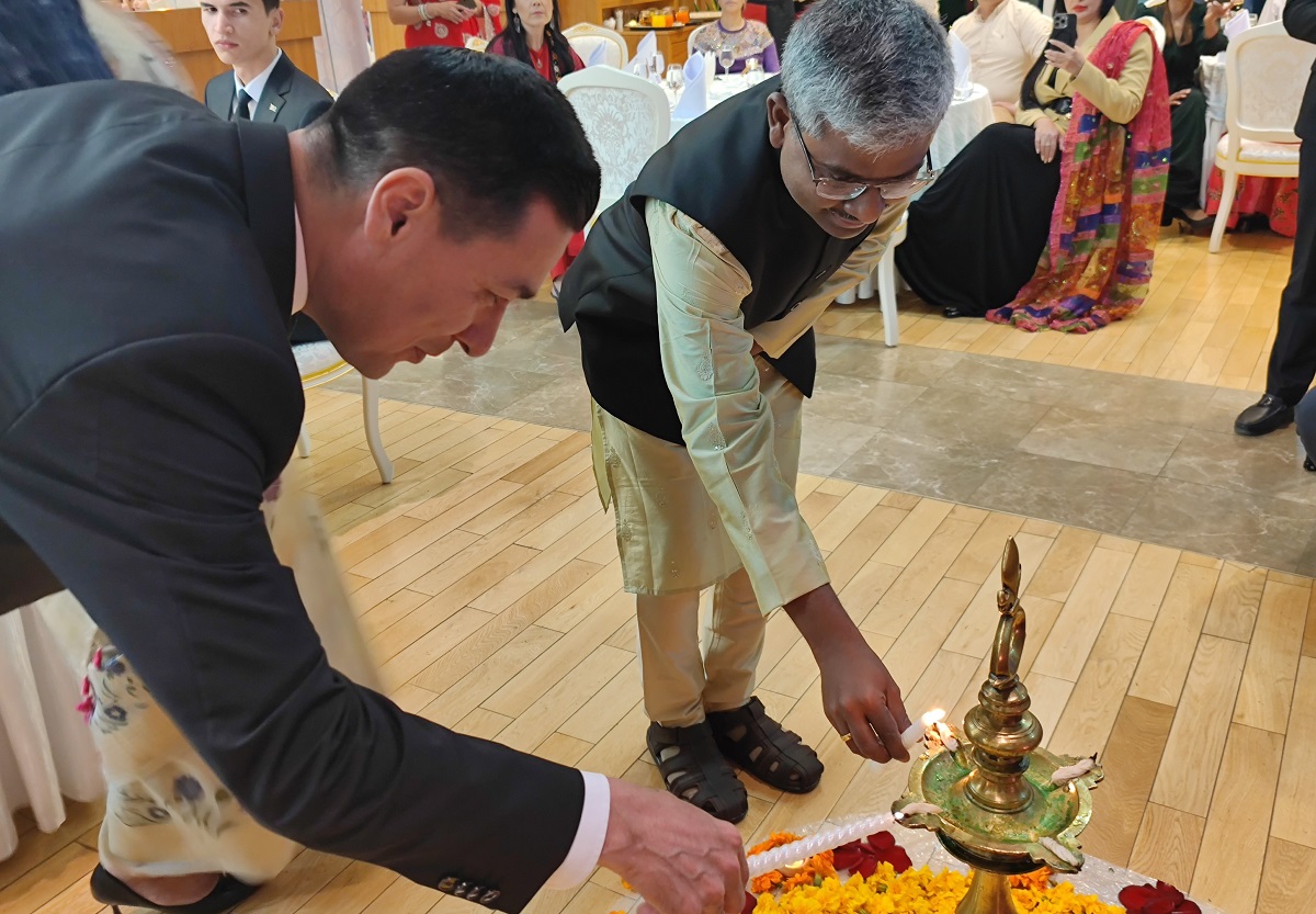 divali-ashhabad-posolstvo-indii (3).jpg