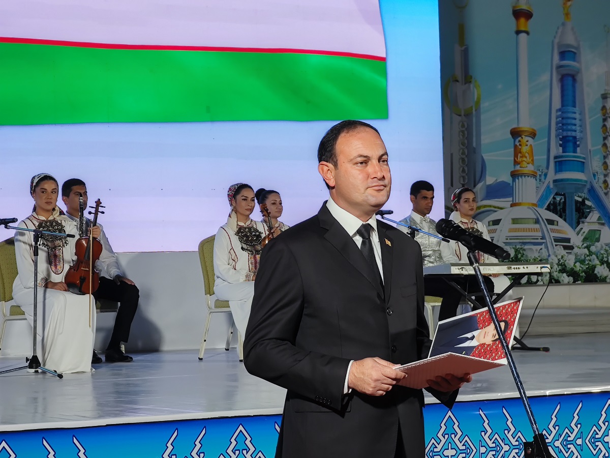 4 в Хяким Крупный план.jpg