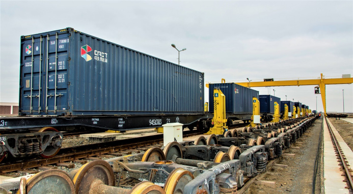  Транзитные грузовые потоки из КНР в ЦА переориентируют на станцию Алтынколь