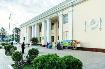 A. S. Puşkin adyndaky Döwlet Rus Drama teatrynyň oktýabr aýy üçin goýlan oýunlarynyň repertuary