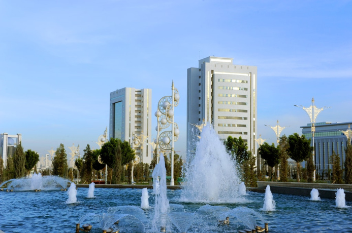  В Ашхабаде открылся Туркмено-российский бизнес-форум
