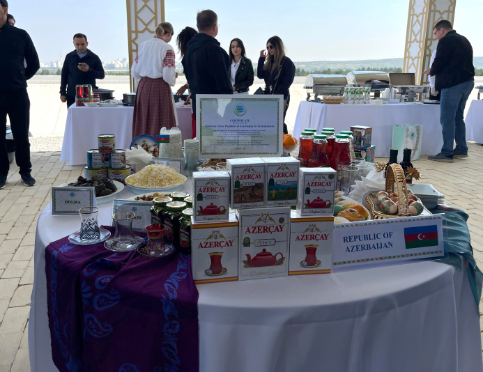  Azerbaijan introduced its culture as part of an eco-campaign in Turkmenistan