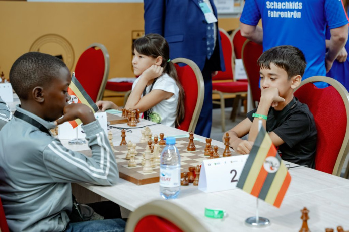  A sixth-grader from Turkmenabat won silver at the 1st School Chess World Championship