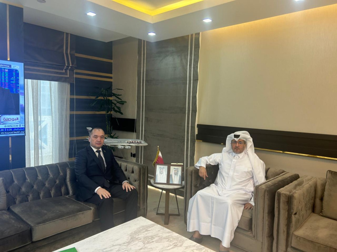  Туркменский дипломат встретился с руководителем Главного управления гражданской авиации Государства Катар