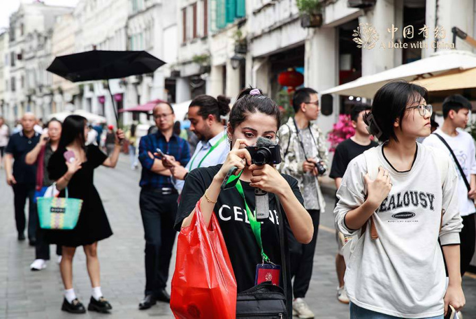  China daily: "Meeting with China" media tour introduces foreign journalists to China