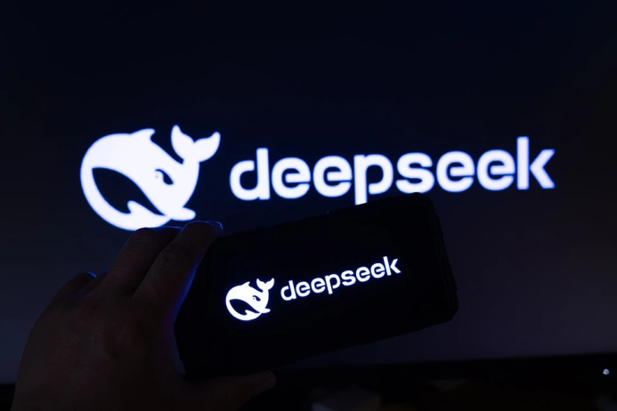  DeepSeek выпускает новую открытую модель ИИ V3.1-Terminus с улучшенной точностью
