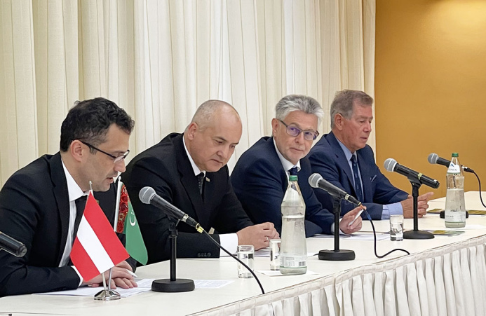  The Turkmen-Austrian dialogue on cooperation was held at the Diplomatic Academy of Vienna