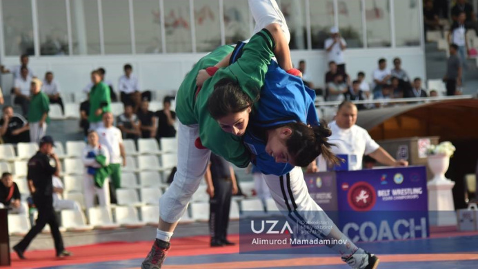  В Узбекистане проходит чемпионат Азии по борьбе на поясах