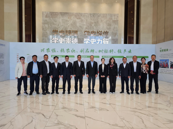  Туркменская делегация посетила Синьцзянь-Уйгурский автономный район Китая