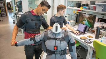 Robotic jacket restores control of hands to people