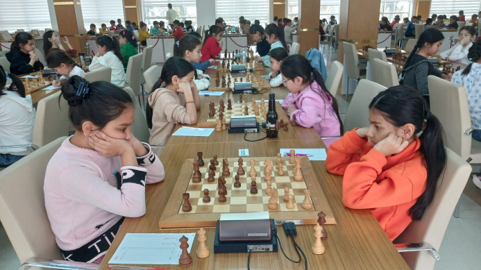  Early chess champions among cadets have been determined