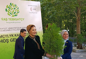 “Ýaş tebigatçy” ekologik hereketleriň öňdebaryjysy: üç ýylyň içinde 70 müň agza