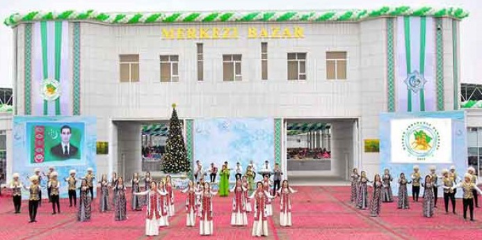  Central bazaar opened in Lebap region after reconstruction