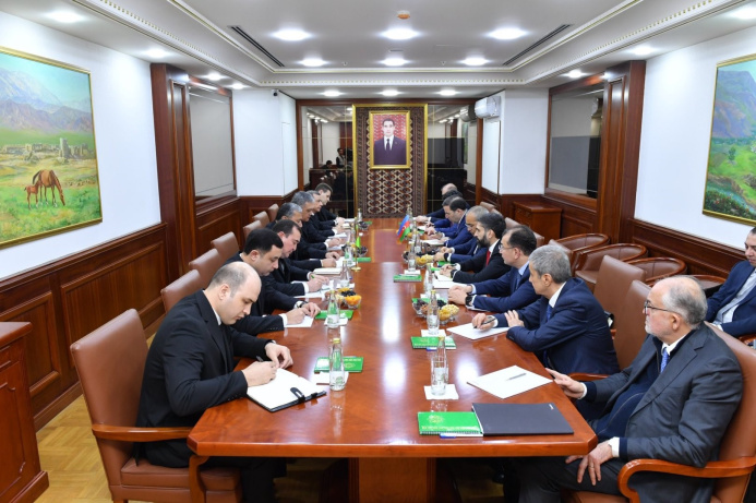  Туркменистан и Азербайджан обсудили совместную разработку месторождения «Достлук»