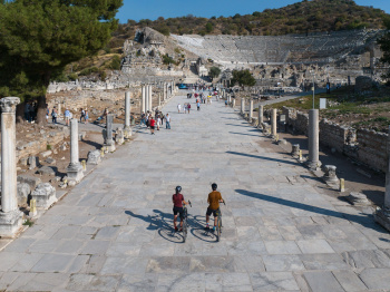 Explore Türkiye’s Aegean through the Popular Cycling Routes