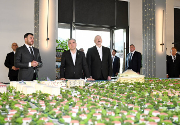Gurbanguly Berdimuhamedow Hazar deňzindäki Azerbaýjanyň “Sea Breeze” taslamasyna baha berdi