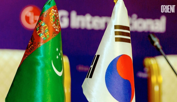  Football teams of Turkmenistan and the Republic of Korea held pre-match training